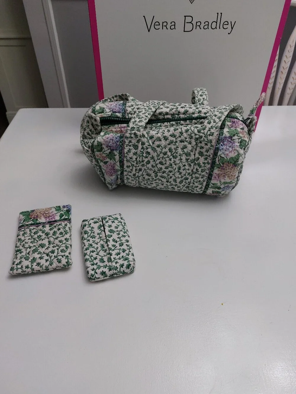 Vera Bradley Vintage Classic 100 Handbag Lilac Time - Picture 1 of 5
